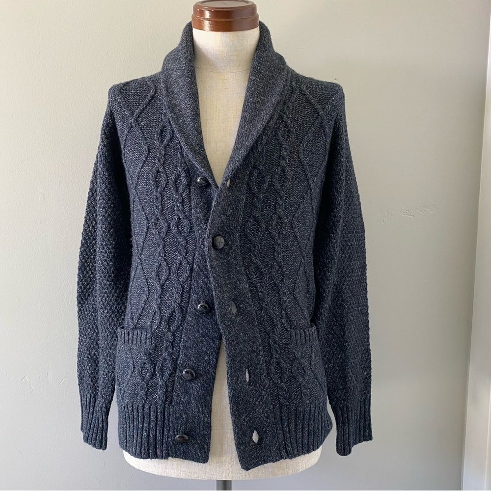 UNIQLO men’s gray/blue shawl collar cardigan, Japan size S (US Size XS)